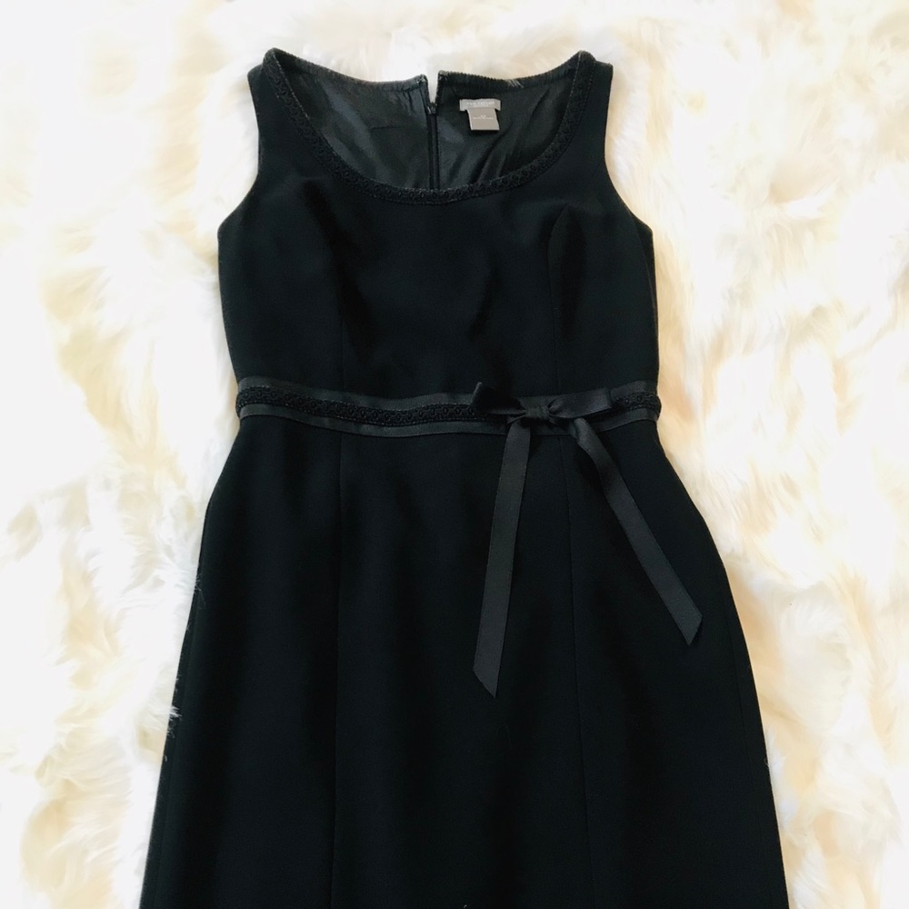 Ann Taylor Black Dress